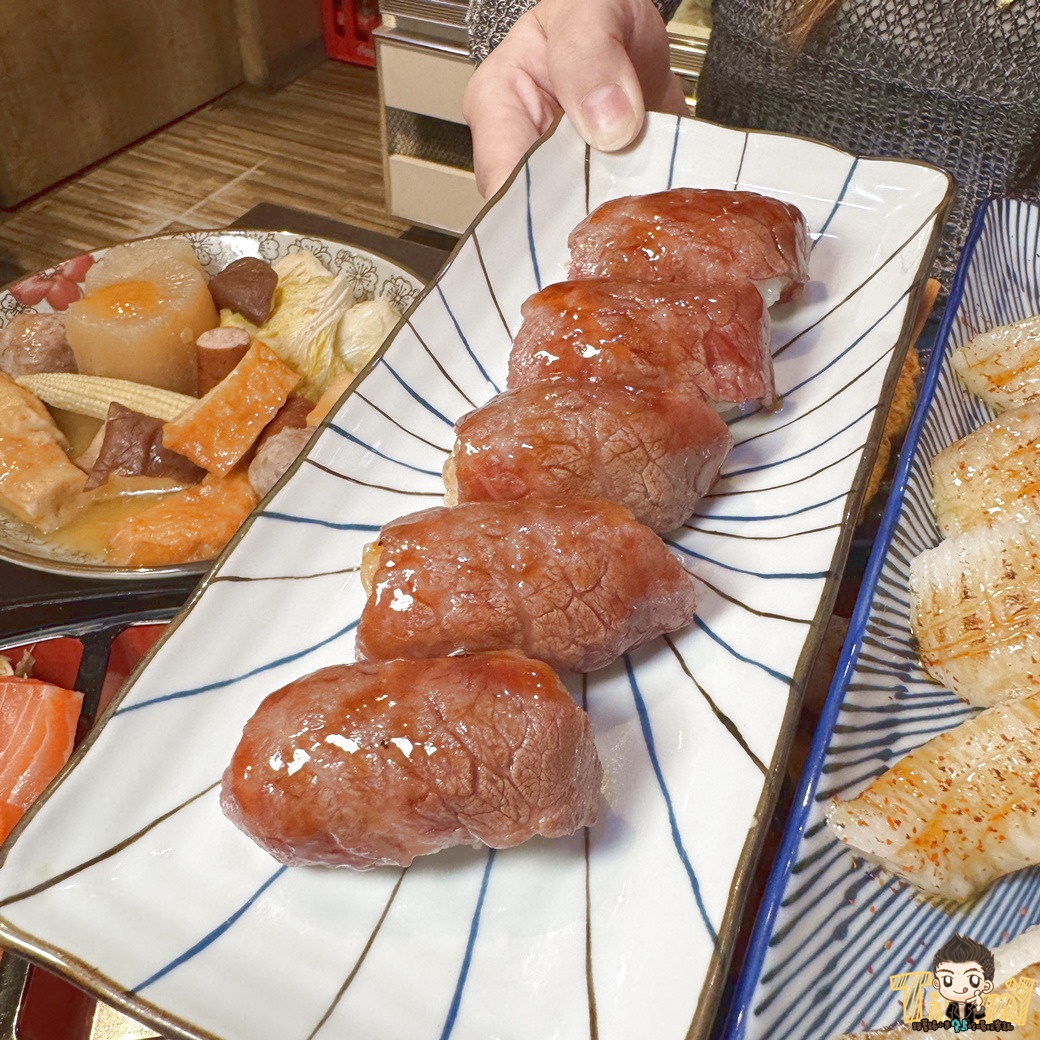 馬的深夜食堂 巨無霸鴨血29元！超豪華鮭魚寶船！ (菜單營業時間地址電話)