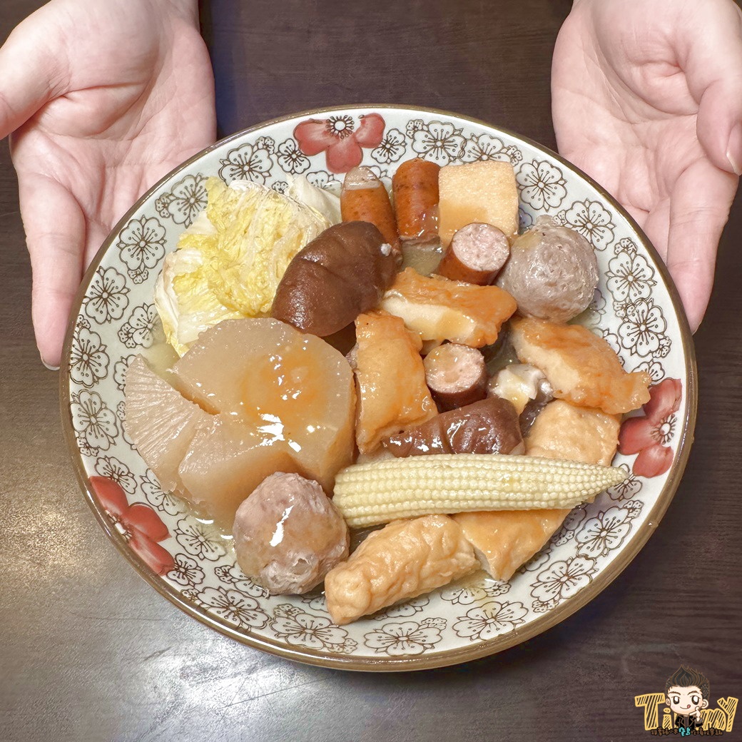 馬的深夜食堂 巨無霸鴨血29元！超豪華鮭魚寶船！ (菜單營業時間地址電話)