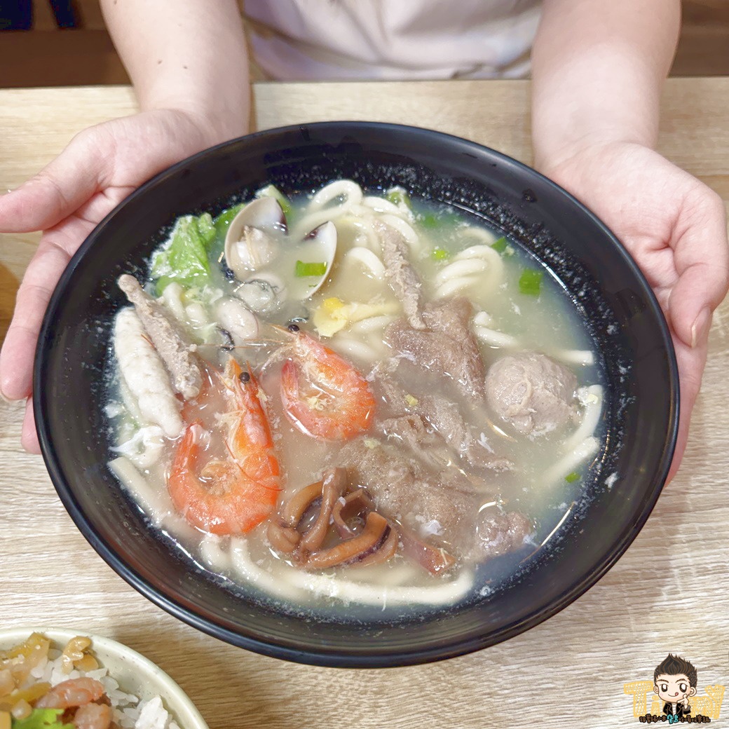 苗栗頭份戀上麵線. 大份量大腸麵線+鍋燒麵.蒸肉圓。油飯。滷肉飯! (菜單營業時間地址電話) - 第20張圖 苗栗頭份戀上麵線. 大份量大腸麵線+鍋燒麵.蒸肉圓。油飯。滷肉飯! (菜單營業時間地址電話)