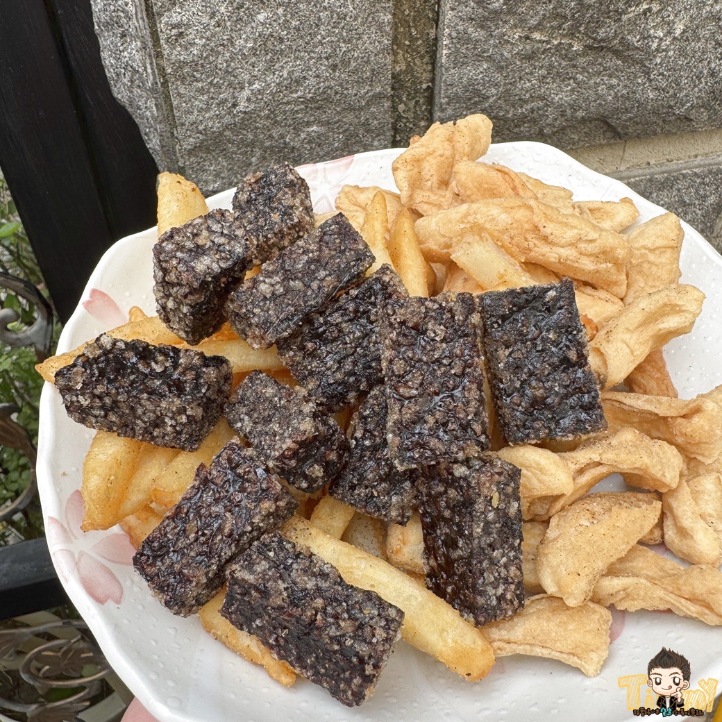 新竹罪惡雞排。 園區秘書訂下午茶救星。雞排+珍奶130元! 生意好到老闆要用三個油炸鍋來出貨! (菜單營業時間地址電話) - 第24張圖 新竹罪惡雞排。 園區秘書訂下午茶救星。雞排+珍奶130元! 生意好到老闆要用三個油炸鍋來出貨! (菜單營業時間地址電話)