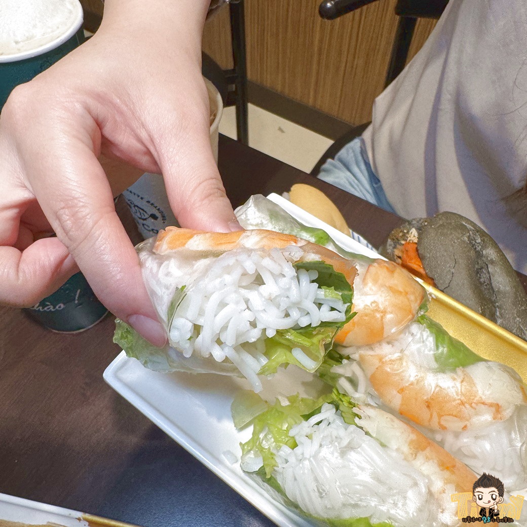 新竹湖口CaCa越南料理中山店。每天現烤越南麵包外酥內軟！ (菜單營業時間地址電話)