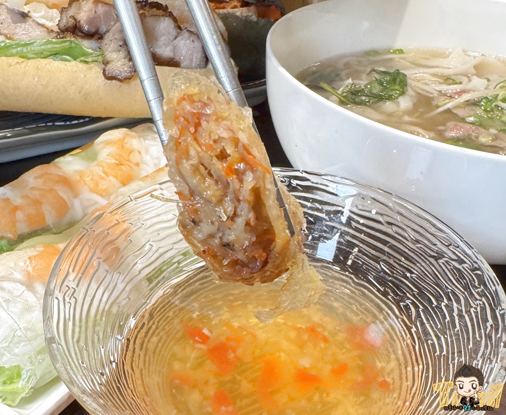 新竹湖口CaCa越南料理中山店。每天現烤越南麵包外酥內軟！ (菜單營業時間地址電話)