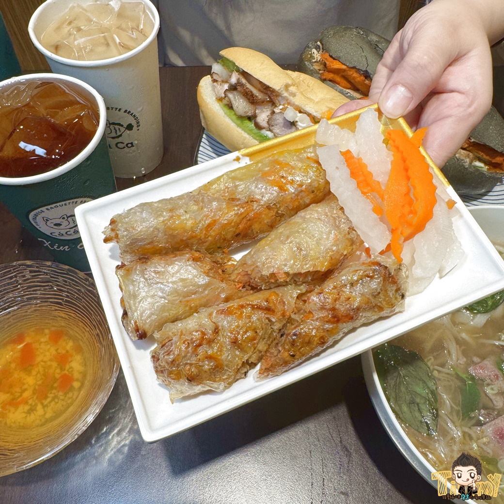 新竹湖口CaCa越南料理中山店。每天現烤越南麵包外酥內軟！ (菜單營業時間地址電話)