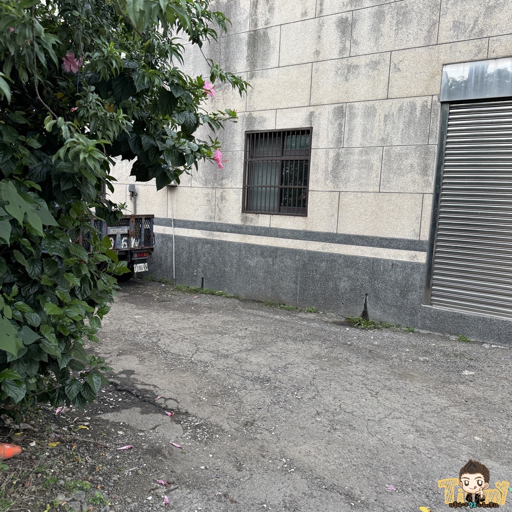 新竹湖口CaCa越南料理中山店。每天現烤越南麵包外酥內軟！ (菜單營業時間地址電話)