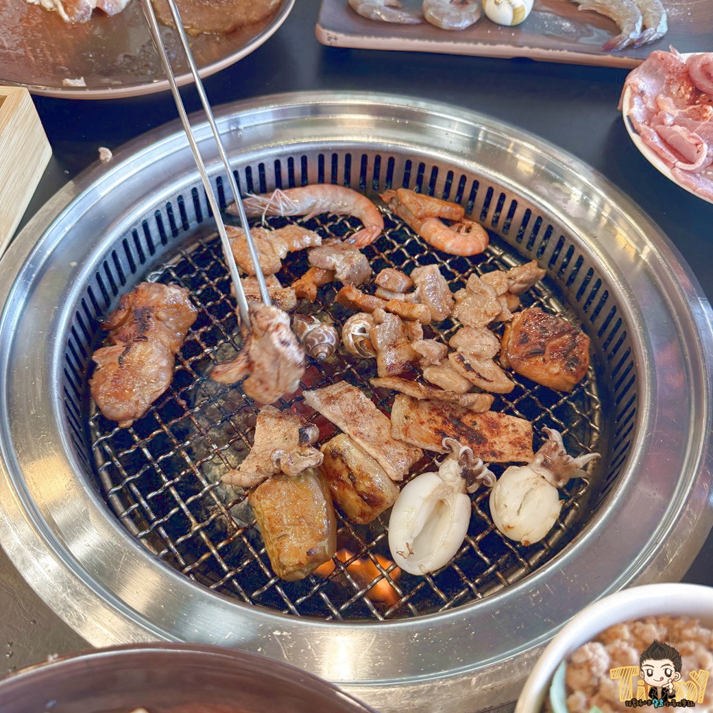 樂烤和牛頭份尚順店 688元四國風味烤肉、海鮮吃到飽! +99元就有澳洲和牛比臉大魷魚吃到飽! (菜單營業時間地址電話) - 第33張圖 樂烤和牛頭份尚順店 688元四國風味烤肉、海鮮吃到飽! +99元就有澳洲和牛比臉大魷魚吃到飽! (菜單營業時間地址電話)