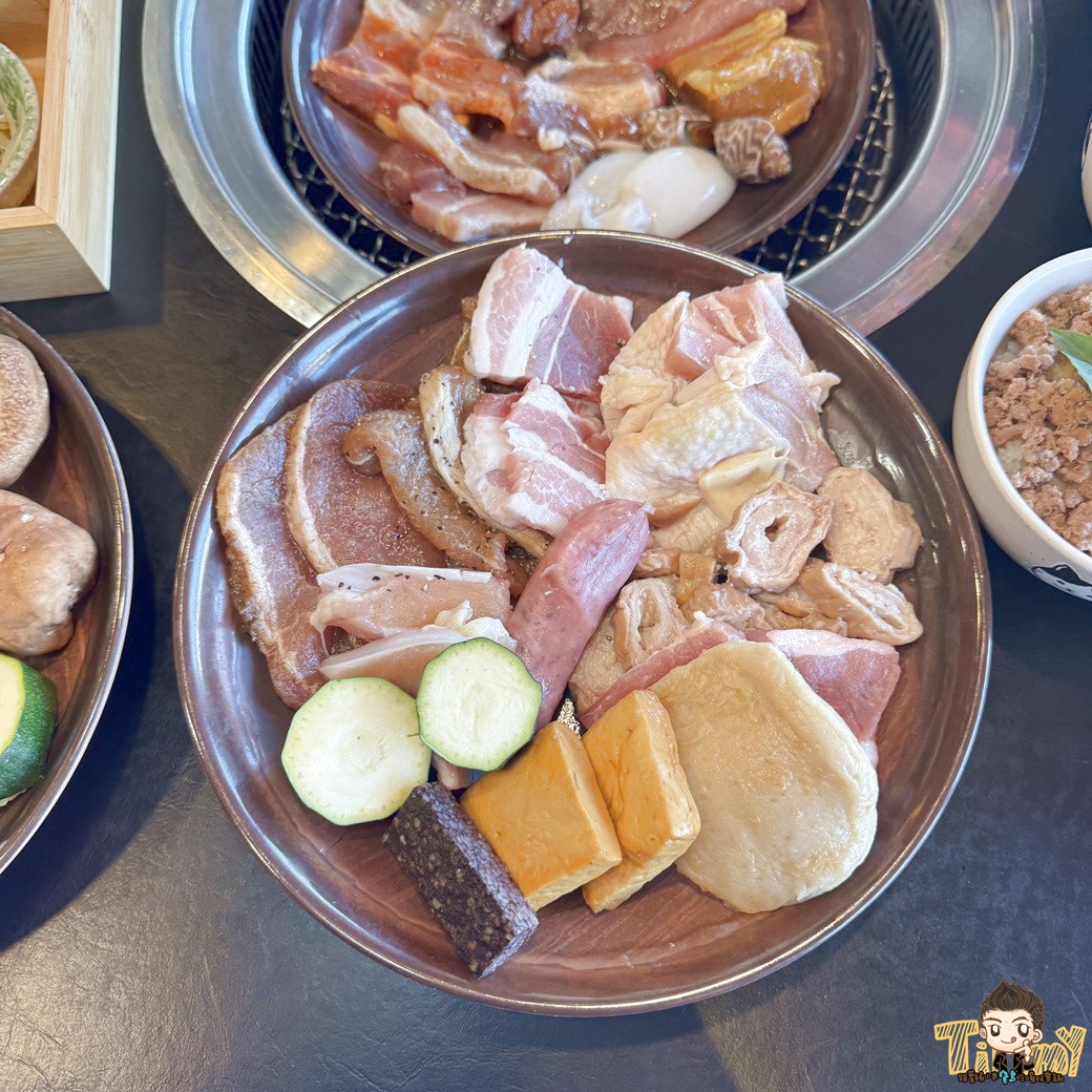 樂烤和牛頭份尚順店 688元四國風味烤肉、海鮮吃到飽! +99元就有澳洲和牛比臉大魷魚吃到飽! (菜單營業時間地址電話) - 第35張圖 樂烤和牛頭份尚順店 688元四國風味烤肉、海鮮吃到飽! +99元就有澳洲和牛比臉大魷魚吃到飽! (菜單營業時間地址電話)