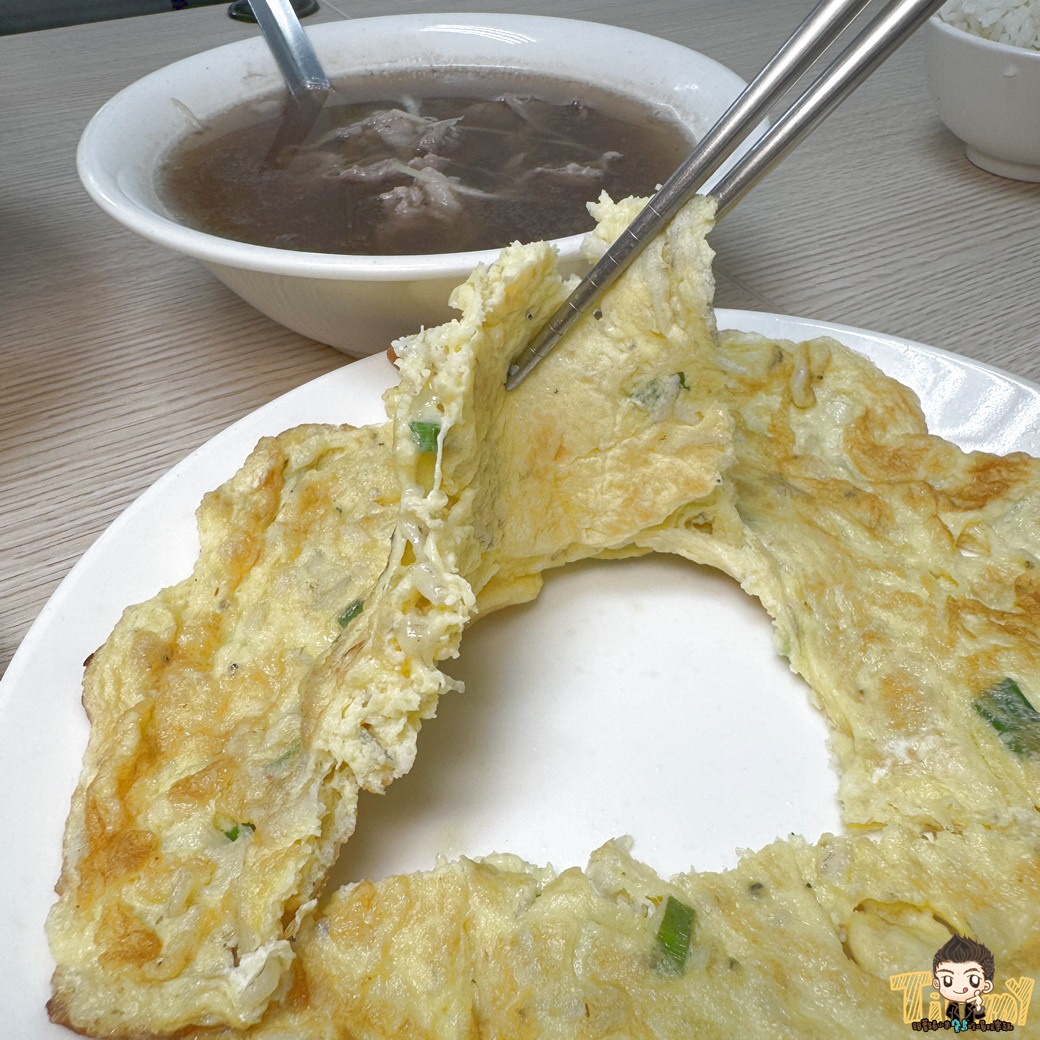 新竹源高雄當歸羊肉 原塊羊肉炒麵 110元羊肉炒麵及羊肉燴飯 130元就有3大根羊大骨的湯品！ (菜單營業時間地址電話)
