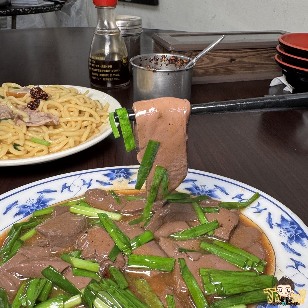 湖口新竹鴨肉麵總店! 50元銅板價超佛心鴨肉麵是有鴨肉的! 炒鴨血炒鴨腸通通50元! (菜單營業時間地址電話) - 第19張圖 湖口新竹鴨肉麵總店! 50元銅板價超佛心鴨肉麵是有鴨肉的! 炒鴨血炒鴨腸通通50元! (菜單營業時間地址電話)