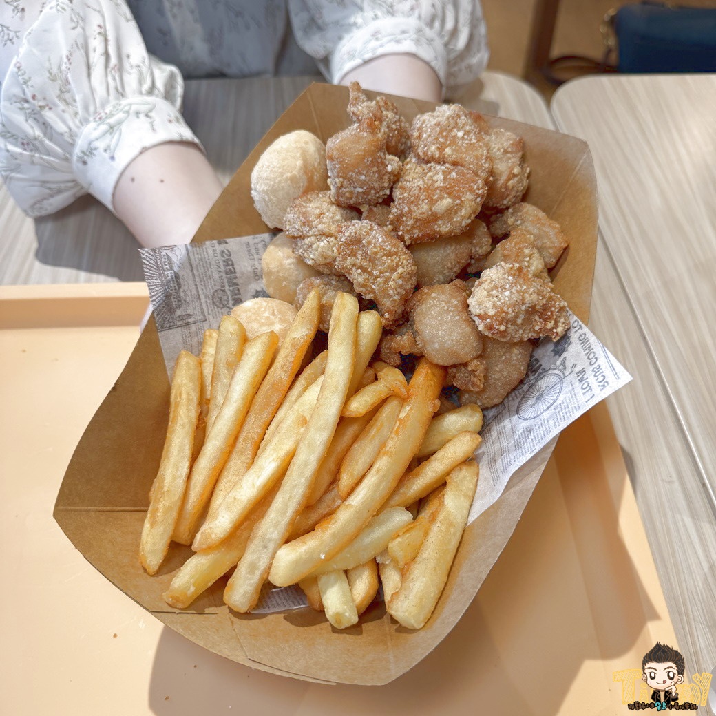 台中后里美食喬利炸雞。 麗寶樂園必帶小朋友吃的炸雞漢堡店! (菜單營業時間地址電話) - 第27張圖 台中后里美食喬利炸雞。 麗寶樂園必帶小朋友吃的炸雞漢堡店! (菜單營業時間地址電話)