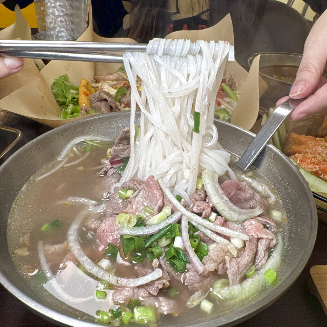 苗栗頭份竹南越來越好吃大份量越南牛肉河粉! (菜單營業時間地址電話) - 第20張圖 苗栗頭份竹南越來越好吃大份量越南牛肉河粉! (菜單營業時間地址電話)