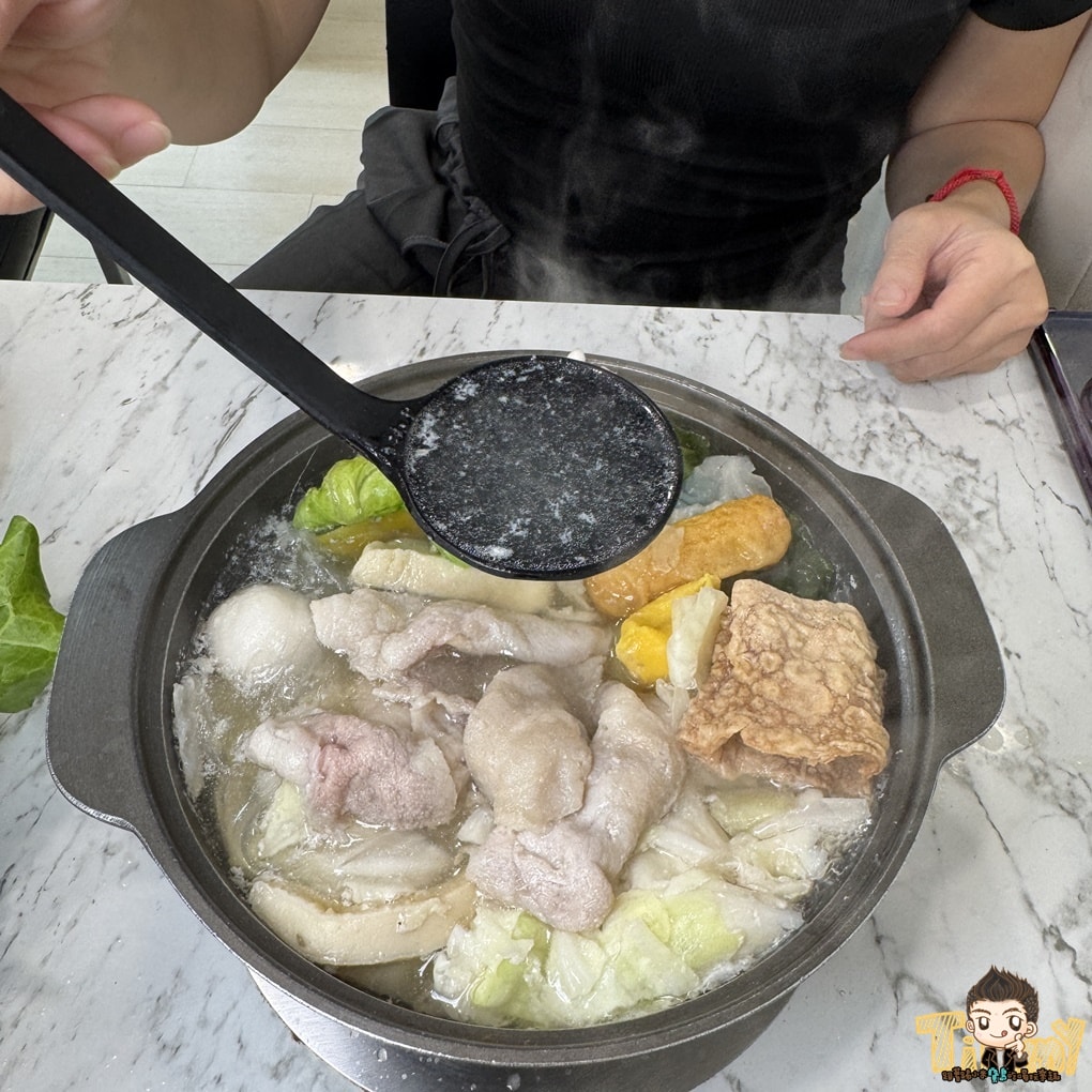 桃園大溪精品小火鍋大溪總店 探訪溪落羽松秘境吃超值小火鍋 (菜單營業時間地址電話) - 第32張圖 桃園大溪精品小火鍋大溪總店 探訪溪落羽松秘境吃超值小火鍋 (菜單營業時間地址電話)