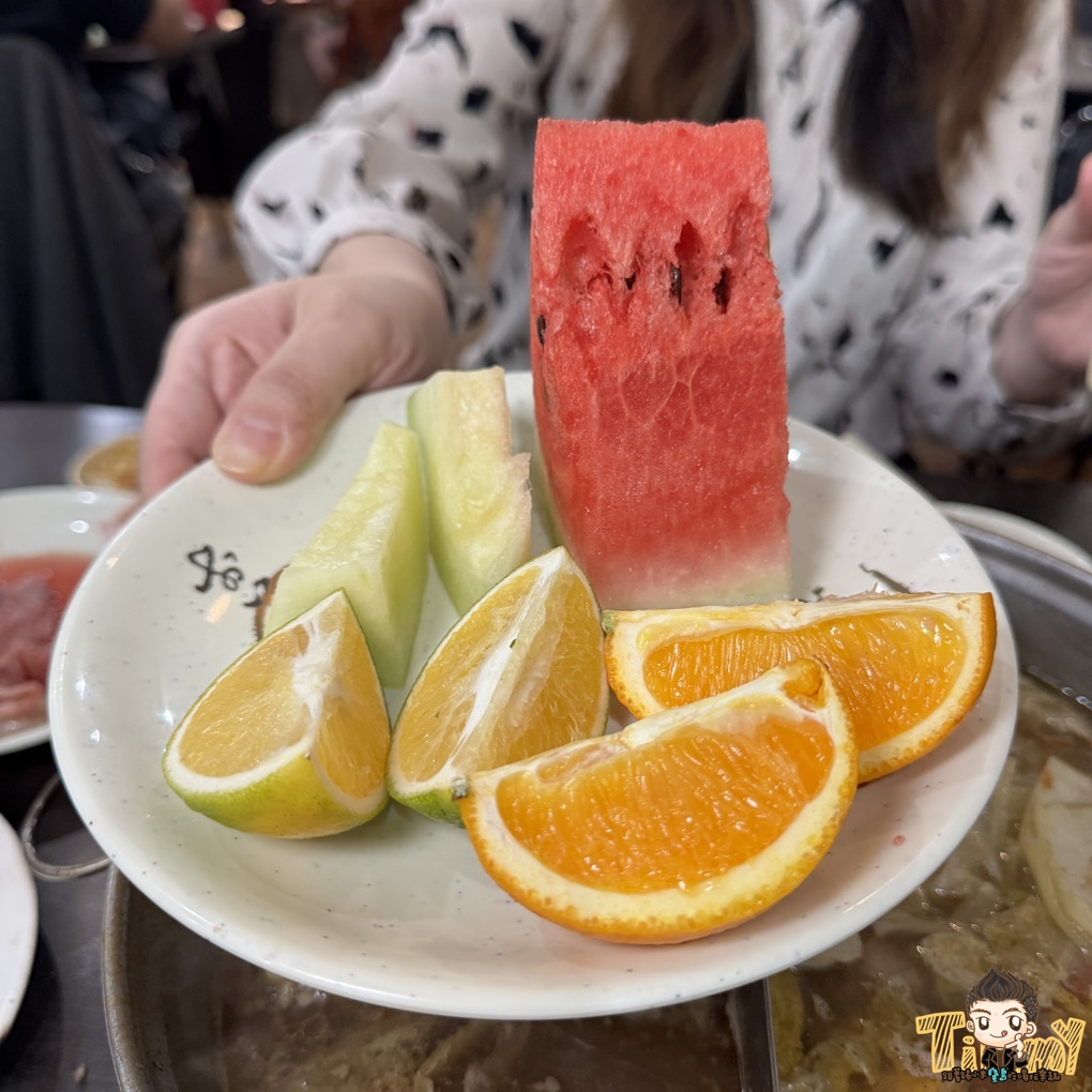 新竹竹東右左庄羊肉爐+薑母鴨吃到飽!工研院金山街附近。 (菜單營業時間地址電話) - 第19張圖 新竹竹東右左庄羊肉爐+薑母鴨吃到飽!工研院金山街附近。 (菜單營業時間地址電話)
