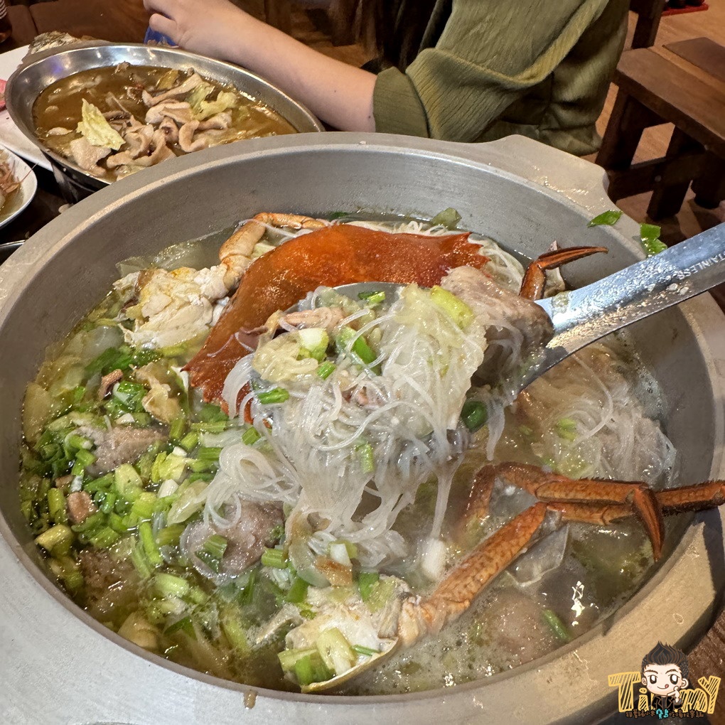 超大隻大沙公蝦芋香米粉湯! 新竹冬天吃活蝦料理也可以吃熱呼呼的火鍋料理! 新竹King活蝦料理經國店! (晚餐宵夜菜單營業時間地址電話) - 第28張圖