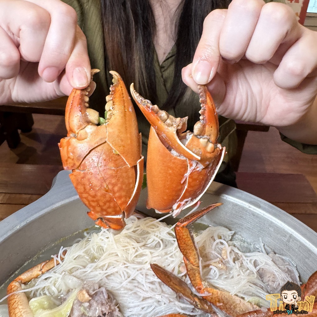 超大隻大沙公蝦芋香米粉湯! 新竹冬天吃活蝦料理也可以吃熱呼呼的火鍋料理! 新竹King活蝦料理經國店! (晚餐宵夜菜單營業時間地址電話) - 第34張圖