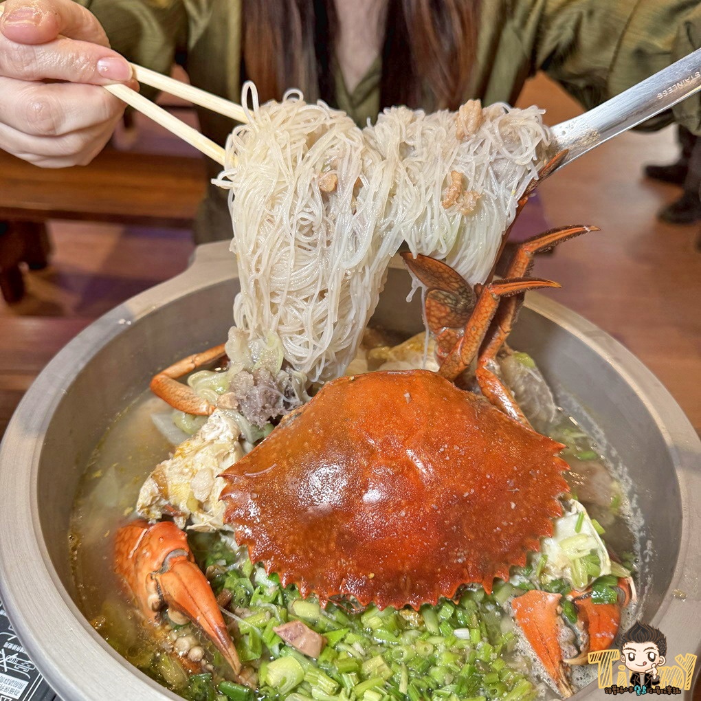 超大隻大沙公蝦芋香米粉湯! 新竹冬天吃活蝦料理也可以吃熱呼呼的火鍋料理! 新竹King活蝦料理經國店! (晚餐宵夜菜單營業時間地址電話) - 第30張圖