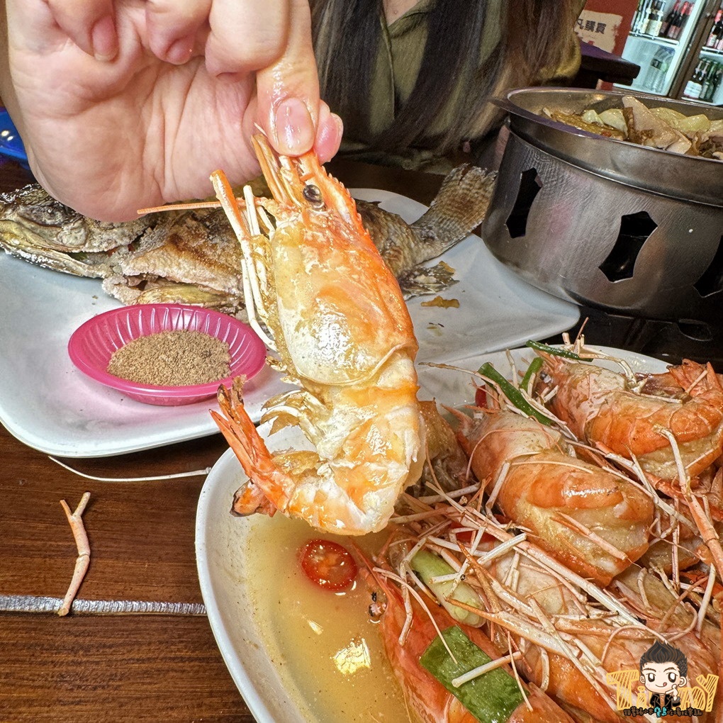 超大隻大沙公蝦芋香米粉湯! 新竹冬天吃活蝦料理也可以吃熱呼呼的火鍋料理! 新竹King活蝦料理經國店! (晚餐宵夜菜單營業時間地址電話) - 第42張圖