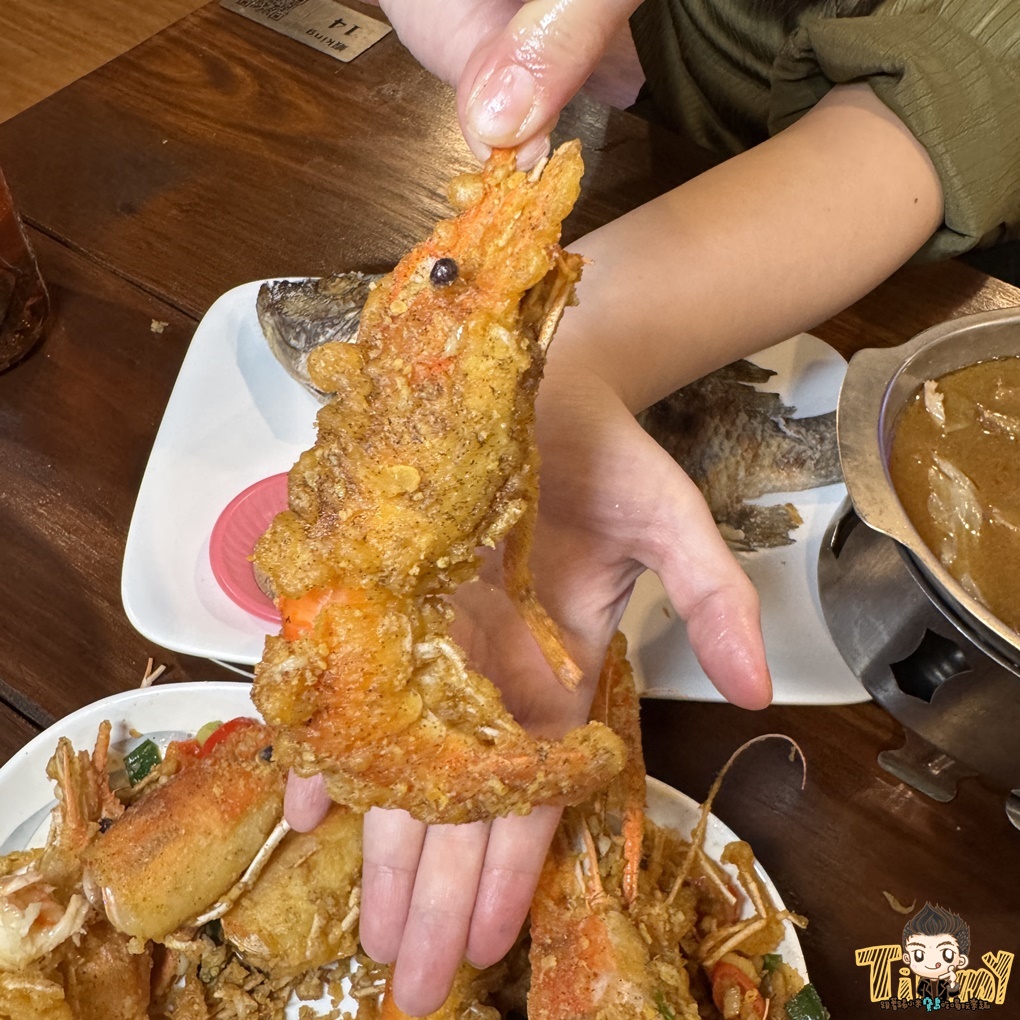 超大隻大沙公蝦芋香米粉湯! 新竹冬天吃活蝦料理也可以吃熱呼呼的火鍋料理! 新竹King活蝦料理經國店! (晚餐宵夜菜單營業時間地址電話) - 第53張圖