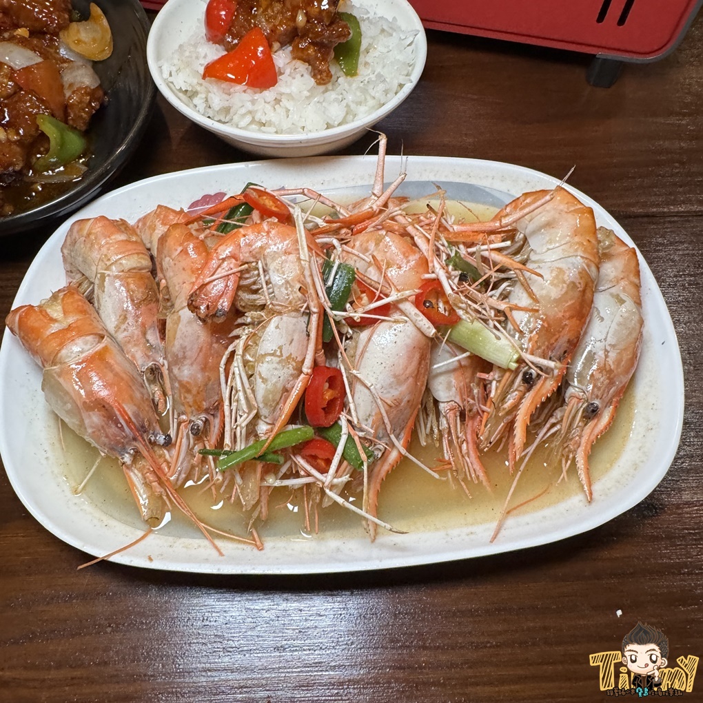 超大隻大沙公蝦芋香米粉湯! 新竹冬天吃活蝦料理也可以吃熱呼呼的火鍋料理! 新竹King活蝦料理經國店! (晚餐宵夜菜單營業時間地址電話) - 第36張圖