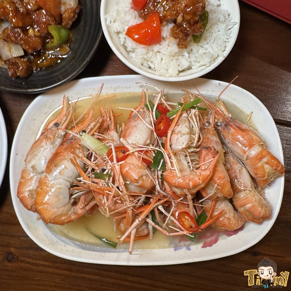 超大隻大沙公蝦芋香米粉湯! 新竹冬天吃活蝦料理也可以吃熱呼呼的火鍋料理! 新竹King活蝦料理經國店! (晚餐宵夜菜單營業時間地址電話) - 第37張圖