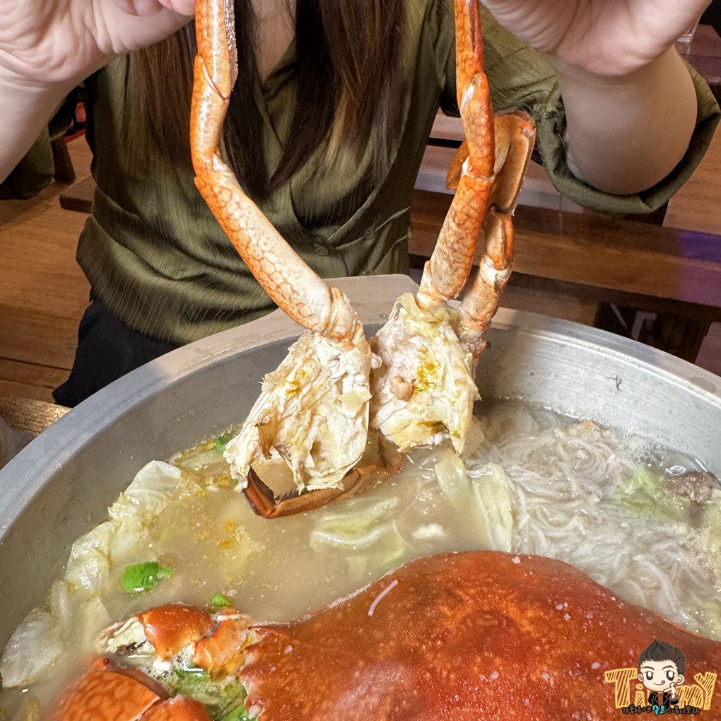 超大隻大沙公蝦芋香米粉湯! 新竹冬天吃活蝦料理也可以吃熱呼呼的火鍋料理! 新竹King活蝦料理經國店! (晚餐宵夜菜單營業時間地址電話) - 第33張圖