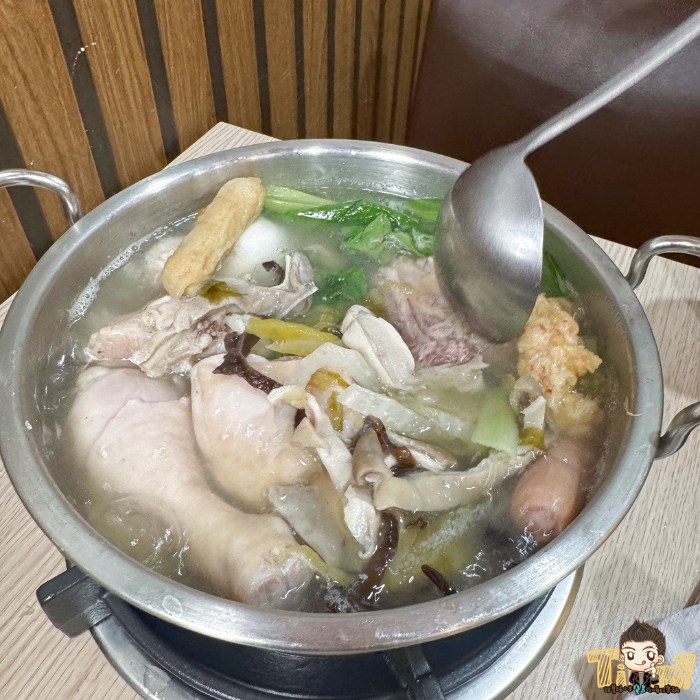 竹北鍋娘娘火鍋店。新竹桌邊爆炒石頭火鍋200元起 古早味餅乾、滷肉飯、王子麵、汽水、冷熱飲及冰淇淋吃到飽!(菜單營業時間地址電話) - 第43張圖