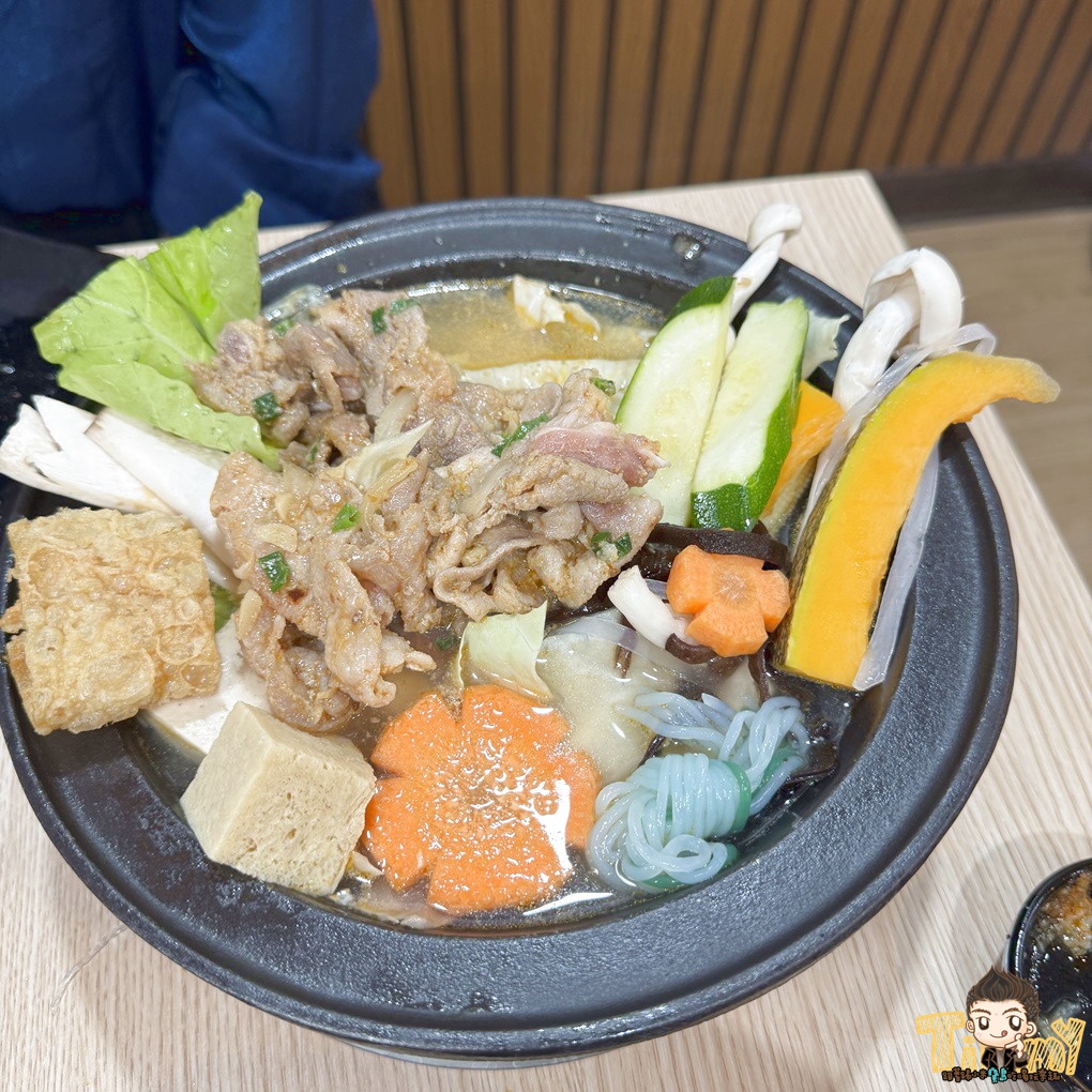 竹北鍋娘娘火鍋店。新竹桌邊爆炒石頭火鍋200元起 古早味餅乾、滷肉飯、王子麵、汽水、冷熱飲及冰淇淋吃到飽!(菜單營業時間地址電話) - 第32張圖