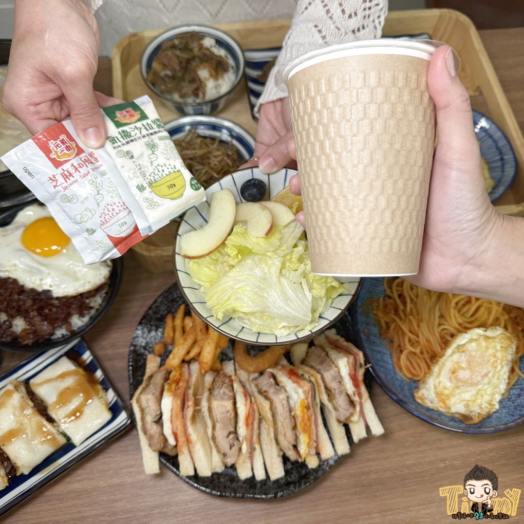 新竹七先生早午餐。深夜食堂&早午餐店  媲美大X鐵板燒的燒肉套餐，百來元就能吃到。 蛋餅、三明治、早餐拼盤、鍋燒意麵、炒泡麵深夜吃到早上！ (菜單營業時間地址電話)