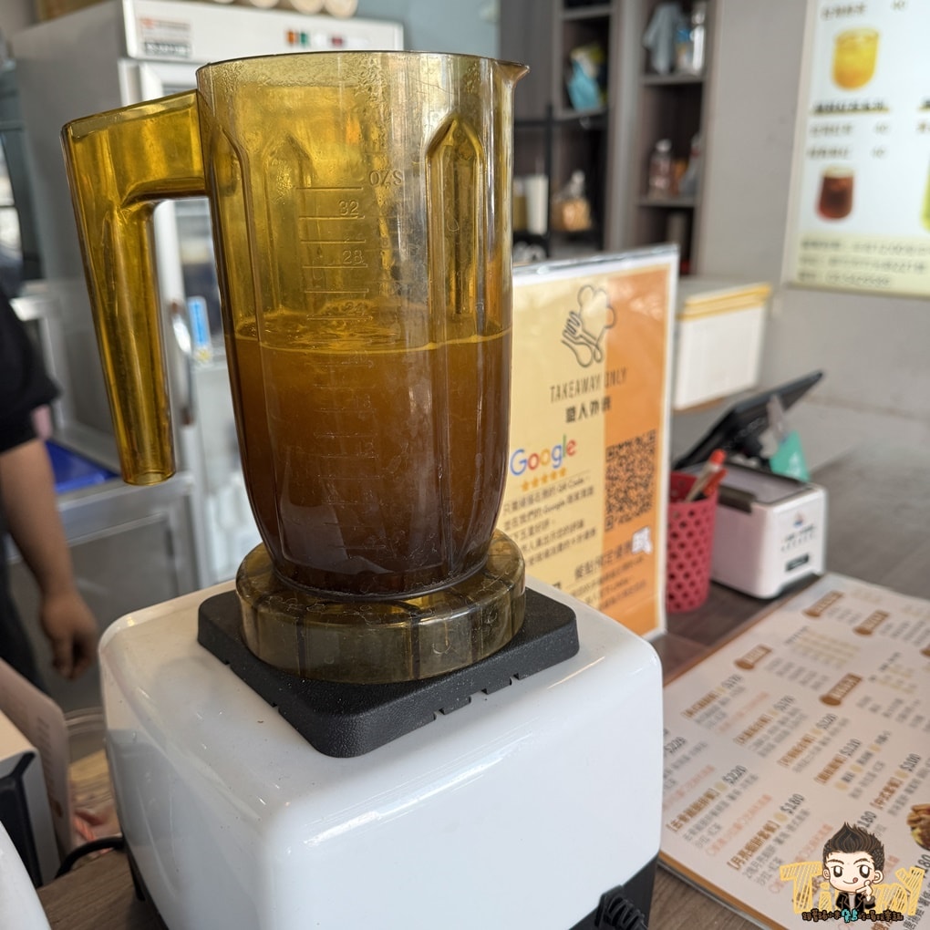 新竹七先生早午餐。深夜食堂&早午餐店  媲美大X鐵板燒的燒肉套餐，百來元就能吃到。 蛋餅、三明治、早餐拼盤、鍋燒意麵、炒泡麵深夜吃到早上！ (菜單營業時間地址電話)