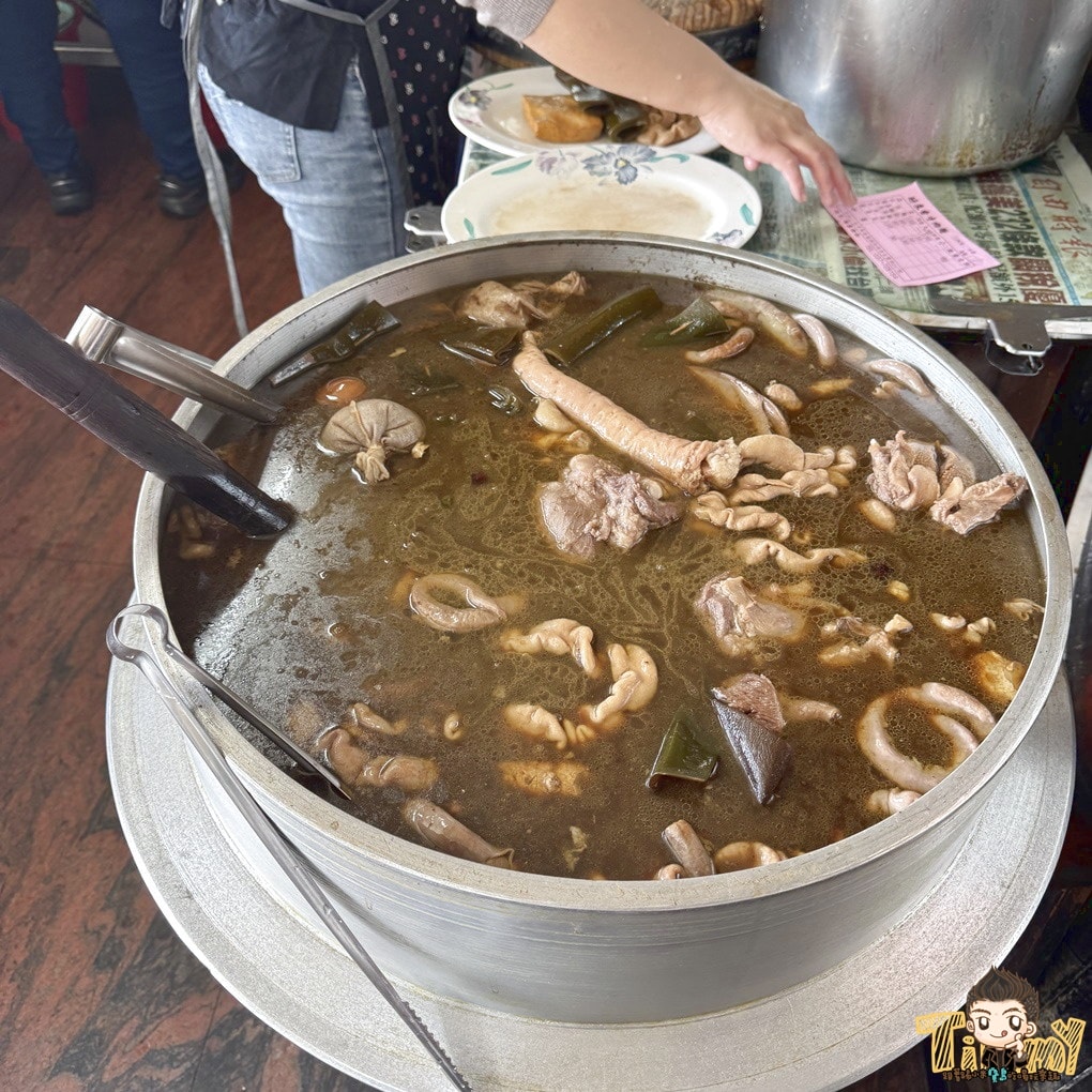 苗栗後龍好來香牛肉麵 在地人會推薦超大鍋的滷味小菜自己撈！ (菜單營業時間地址電話)