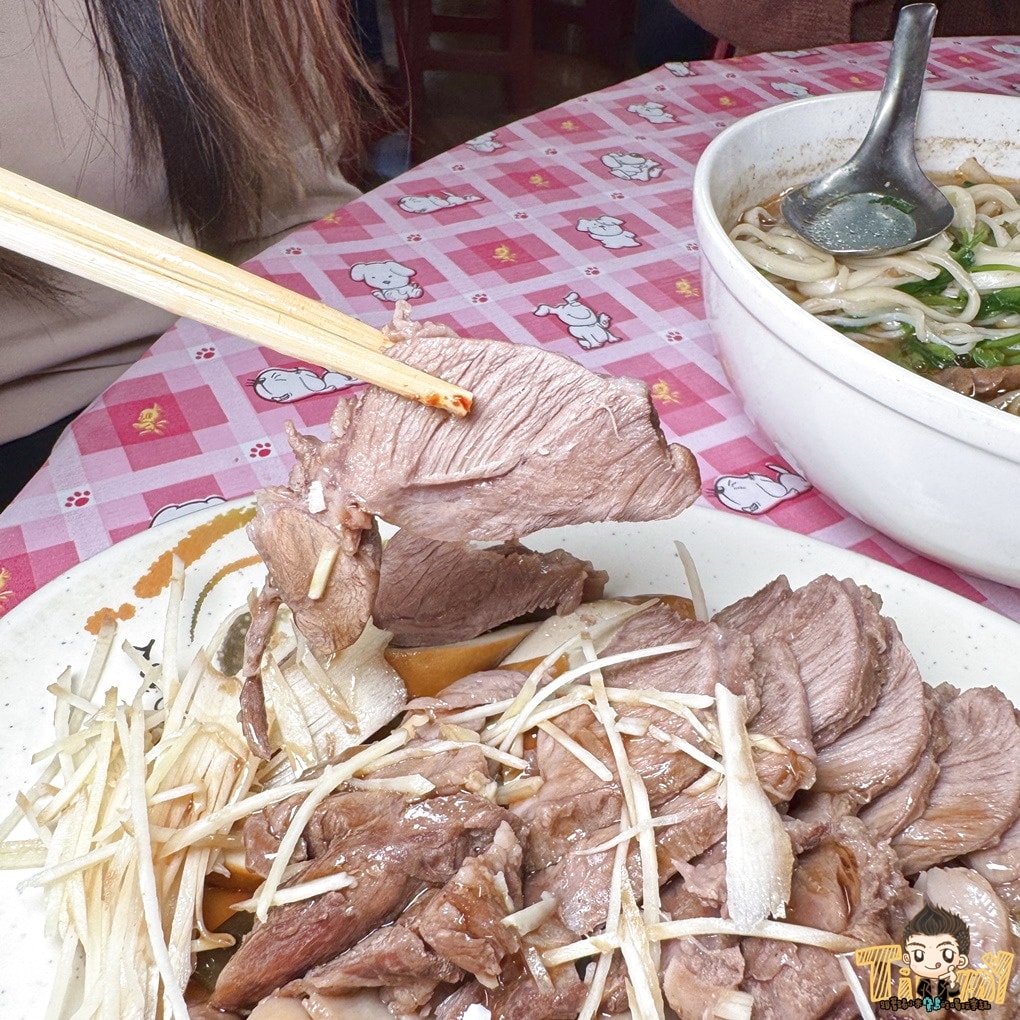 苗栗後龍好來香牛肉麵 在地人會推薦超大鍋的滷味小菜自己撈！ (菜單營業時間地址電話)