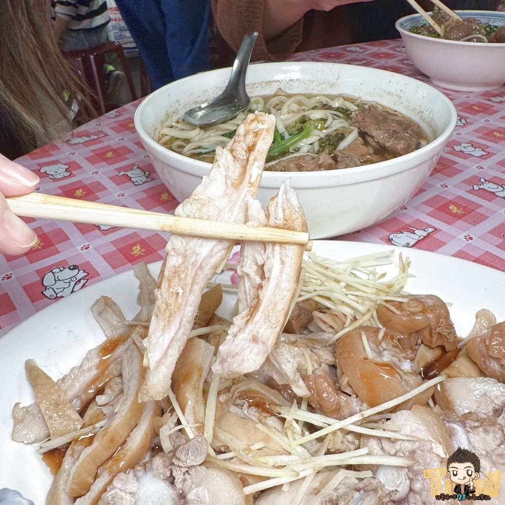 苗栗後龍好來香牛肉麵 在地人會推薦超大鍋的滷味小菜自己撈！ (菜單營業時間地址電話)