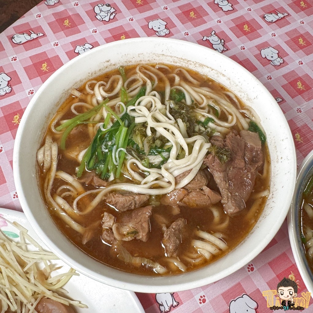 苗栗後龍好來香牛肉麵 在地人會推薦超大鍋的滷味小菜自己撈！ (菜單營業時間地址電話)