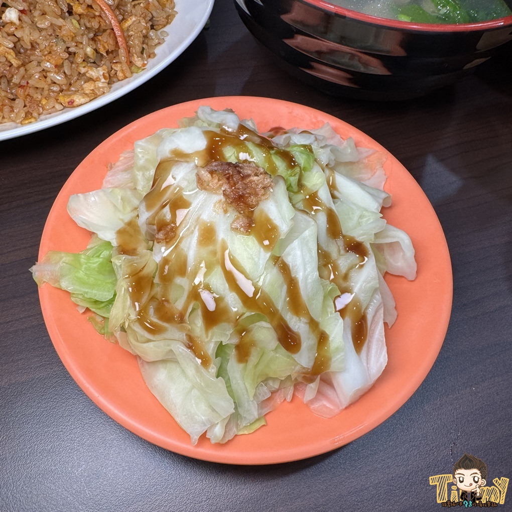 新竹拾鮮棧水田店(各分店資訊) 台式及創意炒飯80元起！ 大推超台味鹹豬肉炒飯+皮蛋！ 內用還有飲料喝到飽！ (新豐竹北菜單營業時間地址電話)