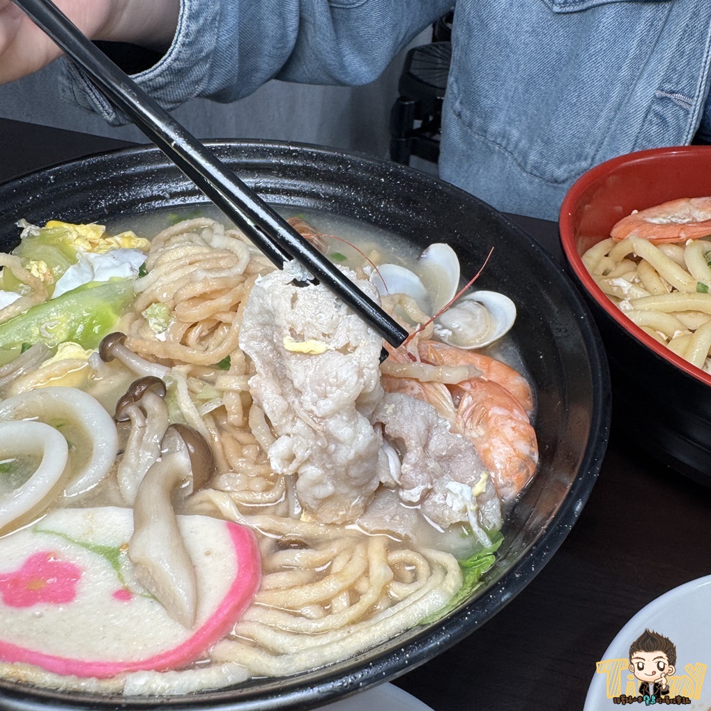 新竹拾鮮棧水田店(各分店資訊) 台式及創意炒飯80元起！ 大推超台味鹹豬肉炒飯+皮蛋！ 內用還有飲料喝到飽！ (新豐竹北菜單營業時間地址電話)