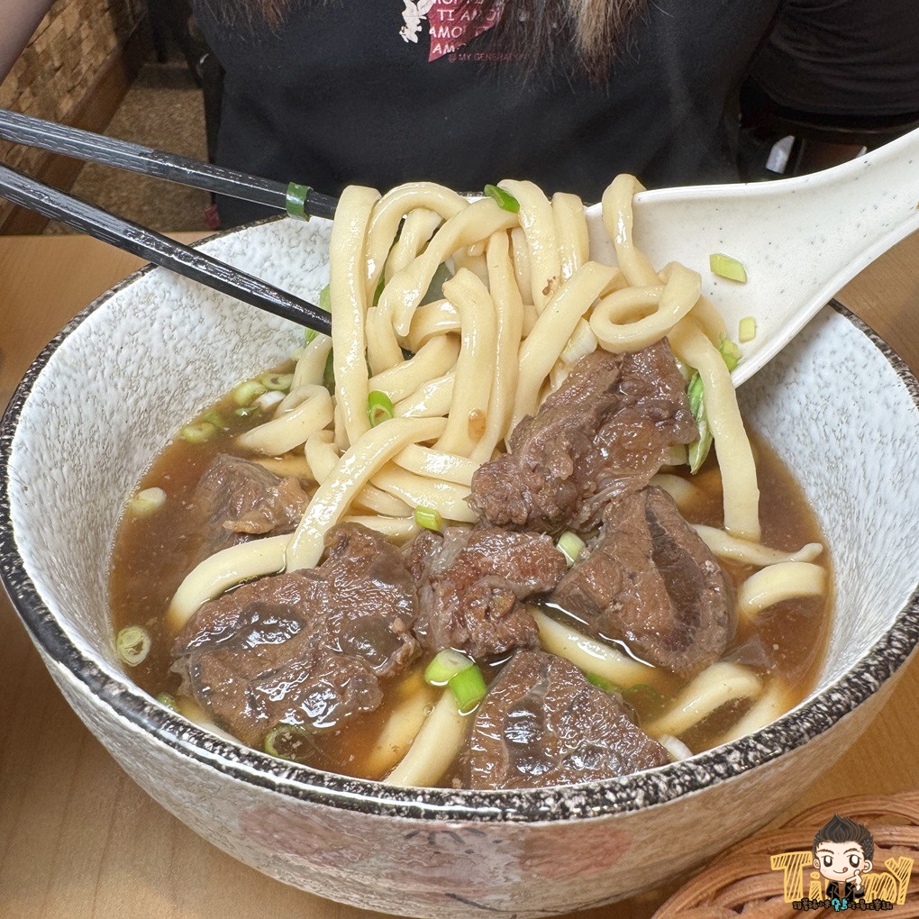 新竹竹北東小食牛肉麵+薄脆蔥油餅! (菜單營業時間地址電話) - 第14張圖