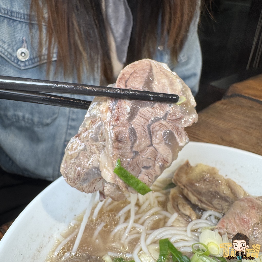 新竹大鼓牛肉粉。經國大市場.經國路.隱身在都市叢林的樹屋越南料理! (菜單營業時間地址電話) - 第27張圖 新竹大鼓牛肉粉。經國大市場.經國路.隱身在都市叢林的樹屋越南料理! (菜單營業時間地址電話)
