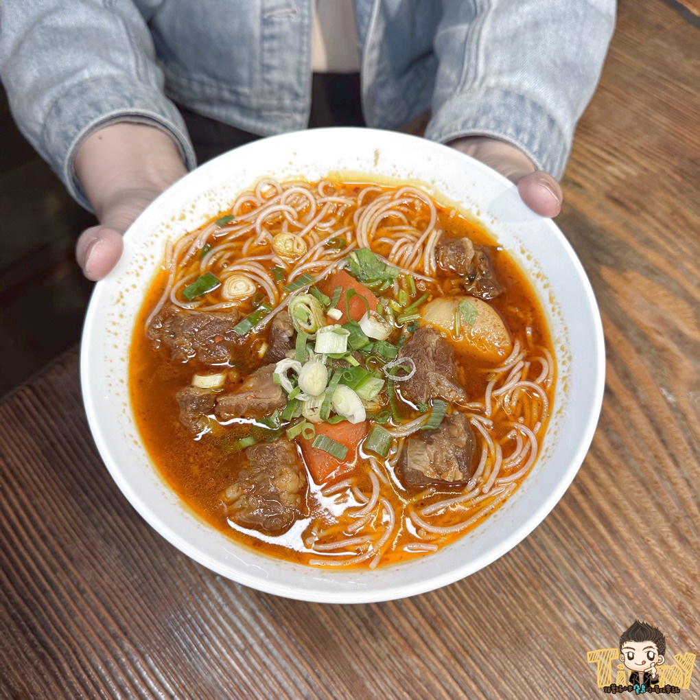 新竹大鼓牛肉粉。經國大市場.經國路.隱身在都市叢林的樹屋越南料理! (菜單營業時間地址電話) - 第29張圖 新竹大鼓牛肉粉。經國大市場.經國路.隱身在都市叢林的樹屋越南料理! (菜單營業時間地址電話)