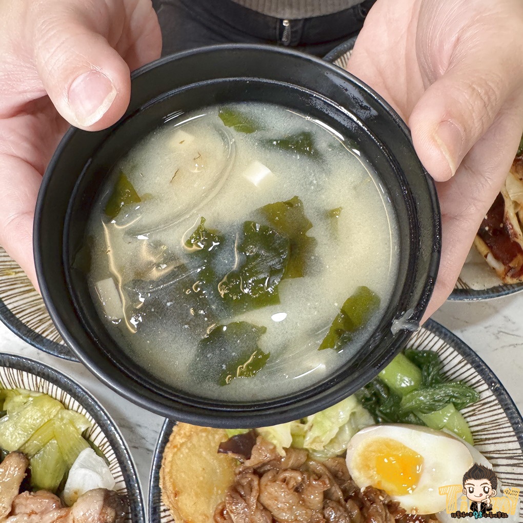 新竹縣竹北屋野職人燒肉丼! 肉肉和配菜多多的直烤燒肉丼飯! 新竹市竹北市8個就外送! (菜單營業時間地址電話) - 第14張圖 新竹縣竹北屋野職人燒肉丼! 肉肉和配菜多多的直烤燒肉丼飯! 新竹市竹北市8個就外送! (菜單營業時間地址電話)