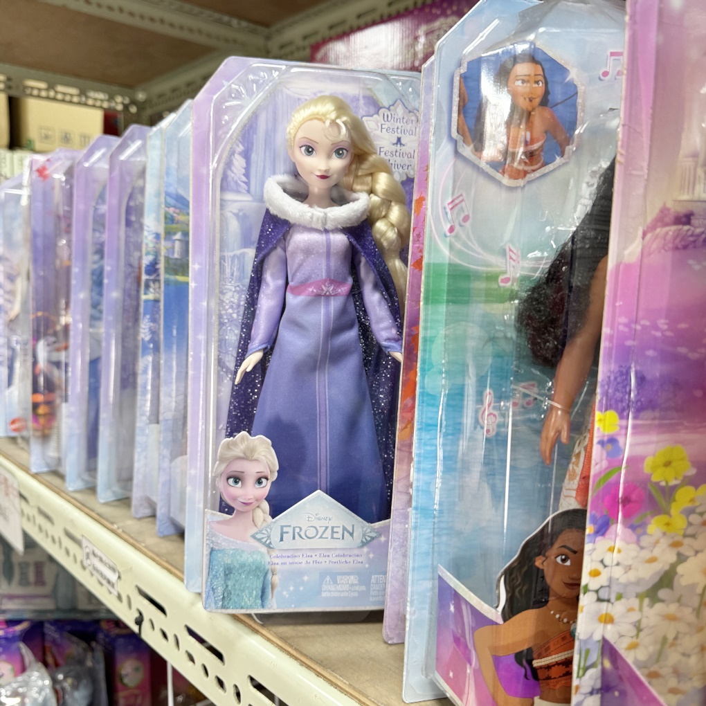 竹北雅比YABI玩具零售批發大賣場。小孩最愛的聖誕禮物在這裡通通有！ 上千種玩具最低5折起！ NG商品3折起！ (營業時間地址電話)